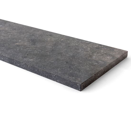 Afbeeldingen van VENSTERBANK BELGISCHE BLAUWE HARDSTEEN 138x25CM LICHT VERZOET