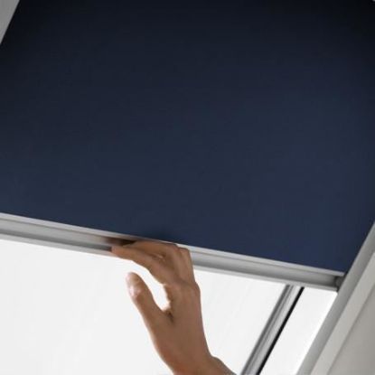 Afbeeldingen van VELUX verduisterend rolgordijn DKL SK08 1100 -marineblauw